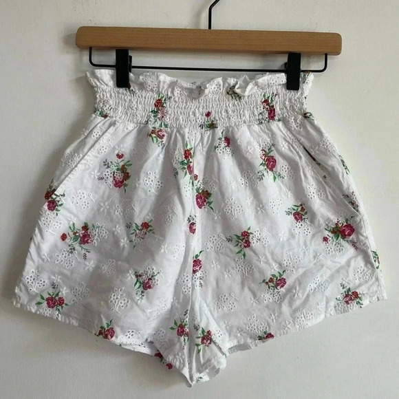 For Love and Lemons Tarte Eyelet White Floral Shorts Ruched High Waist Small - Picture 4 of 12